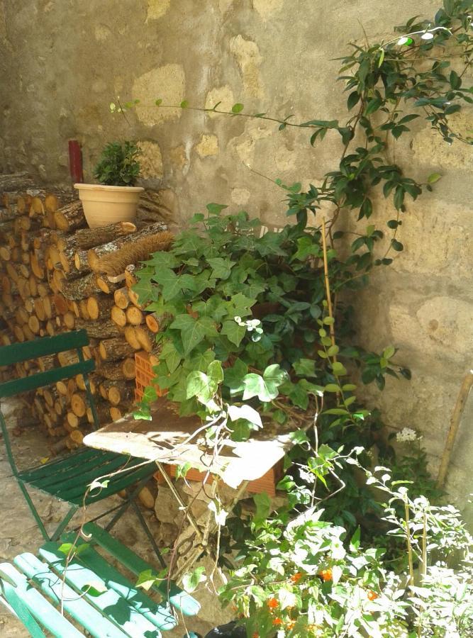 À l'étape des jeunes randonneurs Saignon Exterior foto